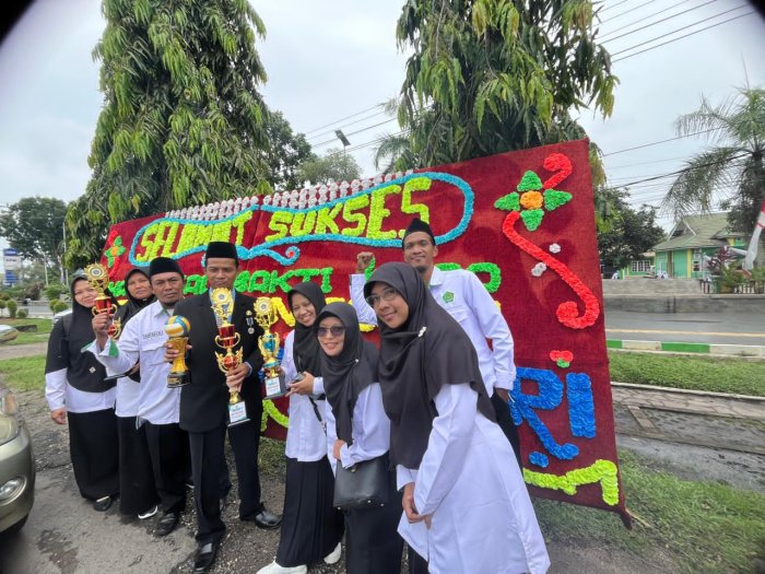 MTsN 8 Batang Hari Gelar Kegiatan Usai Upacara di Kemenag