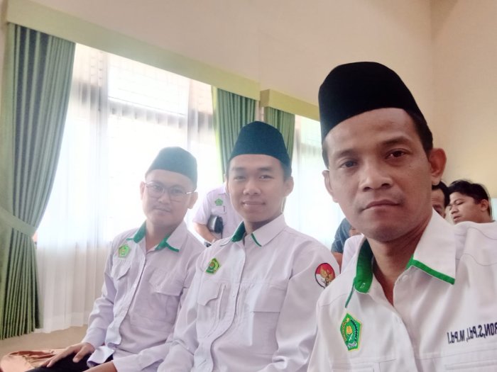 Kepala MTsN 8 Batang Hari Ikuti Rapat Zona Integritas