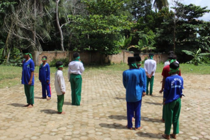 MTsN 8 Batang Hari Gelar Lomba Unik Sambut Hari Guru, Kepala Madrasah: Kegiatan Ini Sangat Baik