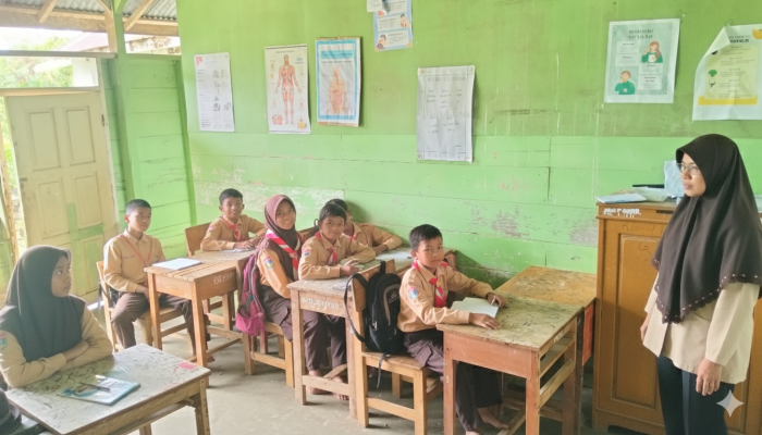 Siswa MTsN 8 Batang Hari Pelajari Keteladanan Nabi Ayyub