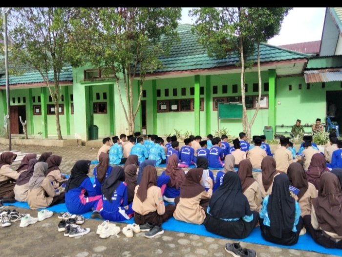 Pentingnya Menanamkan Cinta Al-Quran Sejak Usia Dini