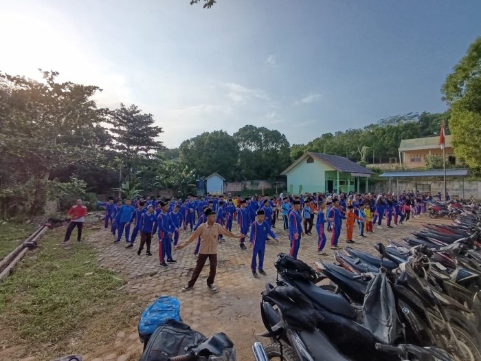 OSIM menyampaikan bahwa senam ini bertujuan untuk menjaga kebugaran jasmani OSIM menyampaikan bahwa senam ini bertujuan untuk menjaga kebugaran jasmani
