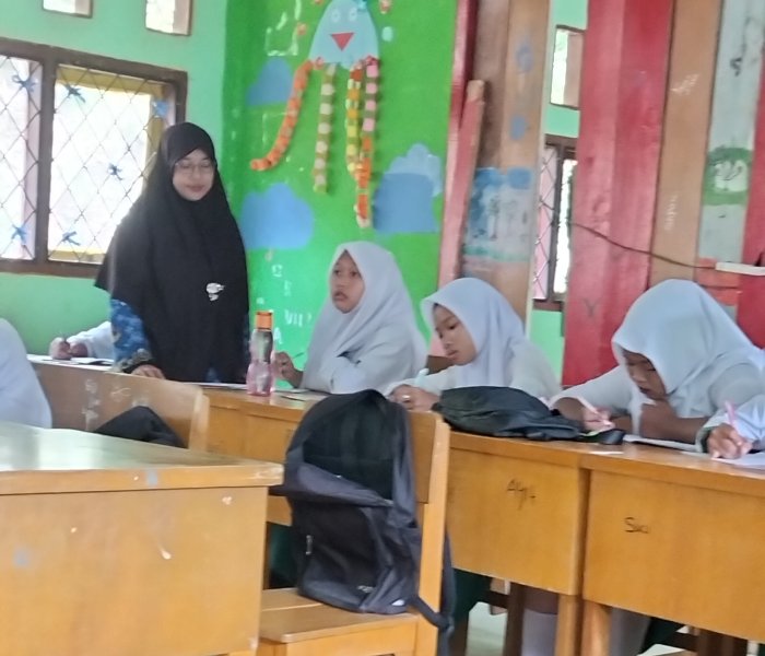 MTsN 8 Batang Hari Gelar Pembelajaran Akidah Akhlak tentang Adab Bertetangga