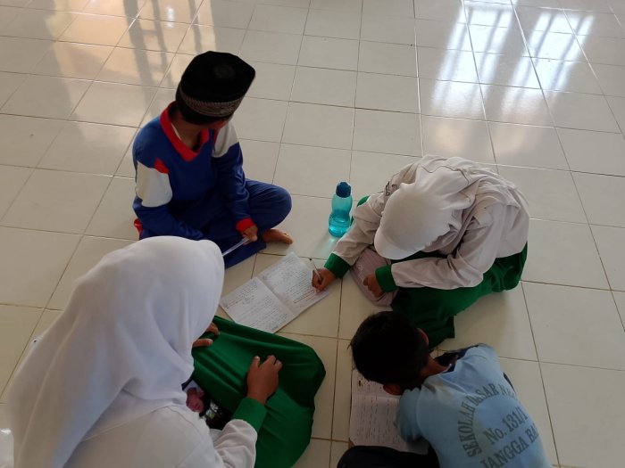 MTsN 8 Batang Hari Tingkatkan Pemahaman IPA Lewat Ekstrakurikuler