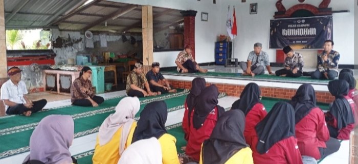 Kegiatan Kebersamaan di MTsN 8 Batang Hari
