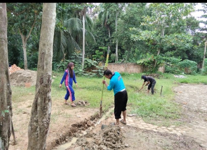 Cara Efektif Membersihkan Saluran Air di Rumah