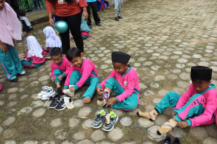 Semangat Hari Guru! MTsN 8 Batang Hari Sambut Anak RA Jangga Baru dengan Kegiatan Edukatif