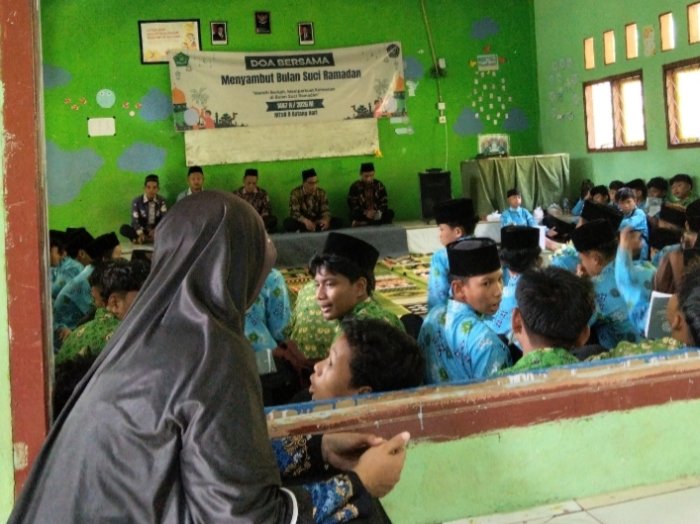 MTsN 8 Batang Hari Laksanakan Do'a Bersama Menyambut Bulan Suci