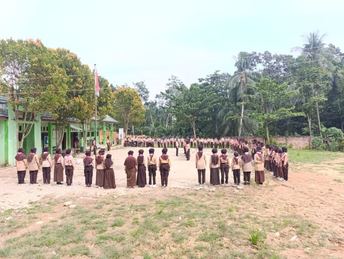 Pramuka MTsN 8 Batang Hari Gelar Latihan Rutin