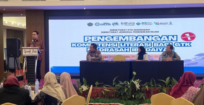 Kementerian Agama RI Kembangkan Kompetensi Literasi