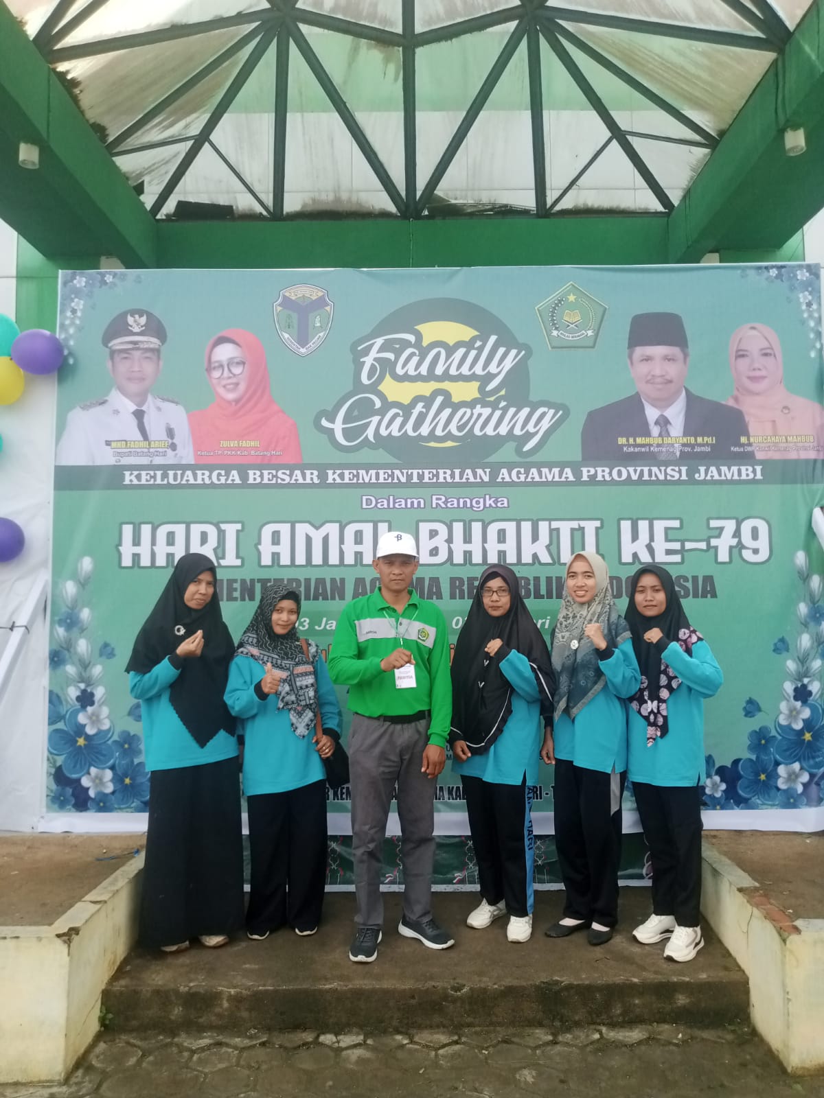 Family Gathering HAB ke-79 di Muara Bulian, Pegawai MTsN 8 Batanghari Meriahkan Acara