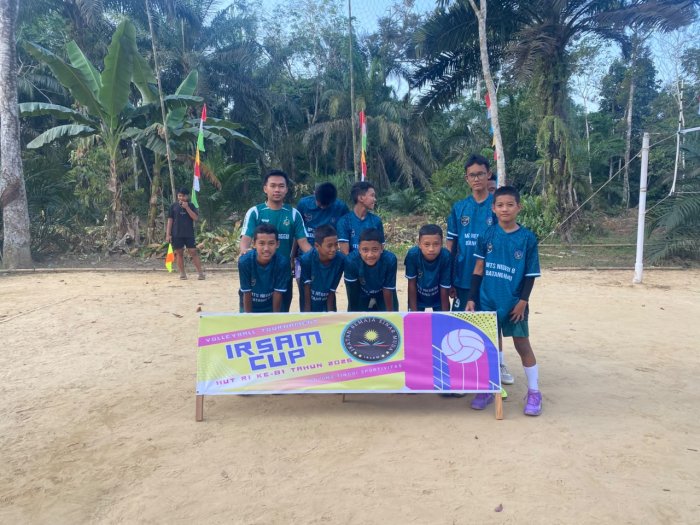 MTsN 8 Batang Hari Ikut Meriahkan Turnamen Bola Voli Desa Jangga Baru Menyambut HUT RI ke-81 MTsN 8 Batang Hari Ikut Meriahkan Turnamen Bola Voli Desa Jangga Baru Menyambut HUT RI ke-81