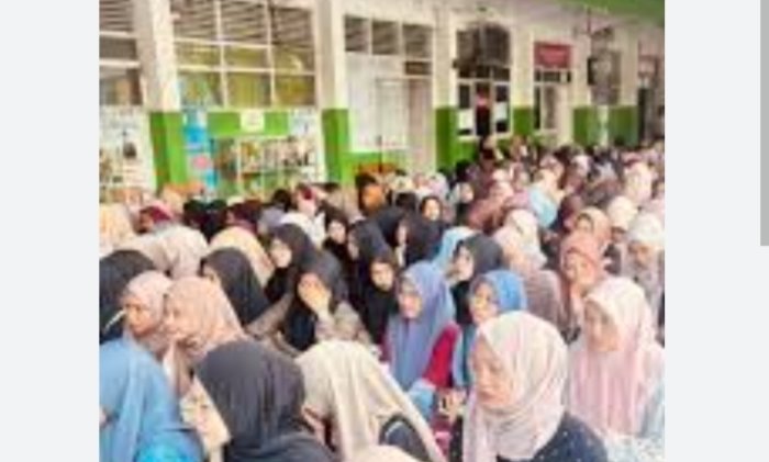 Persiapan Buka Puasa Bersama dan Mendengarkan Kultum