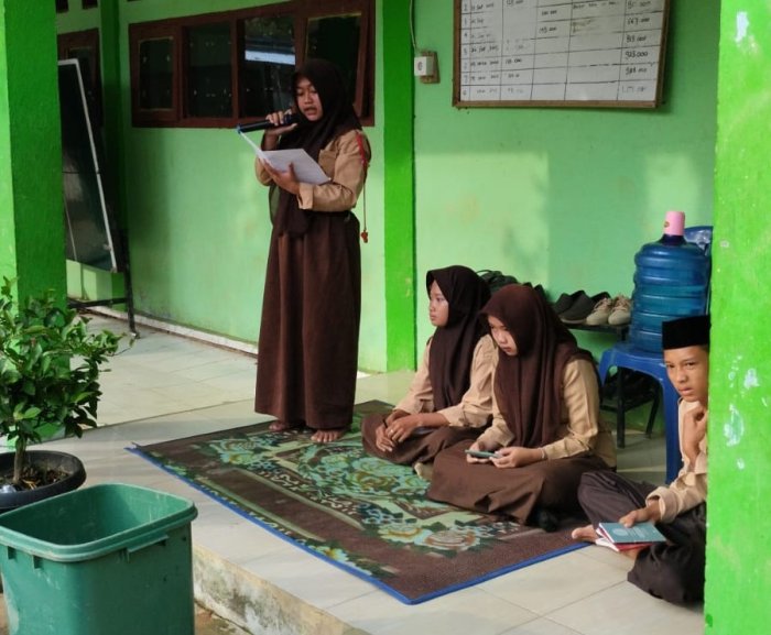 Jumat Berkah di MTsN 8 Batang Hari: Yasinan Rutin Diakhiri Kultum Kejujuran