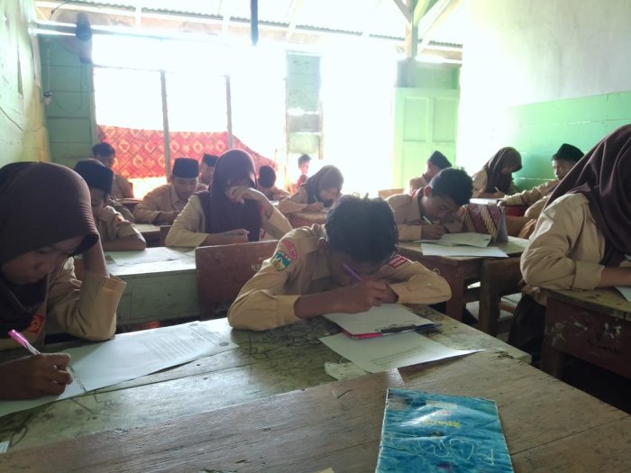 MTsN 8 Batang Hari Gelar Ujian SAS PJOK Tertib