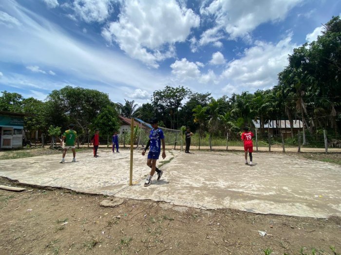 Persahabatan Olahraga Eratkan Silaturahmi: MTsN 8 Batang Hari Hadiri Undangan Pertandingan Takraw di SMPN 16 Batang Hari