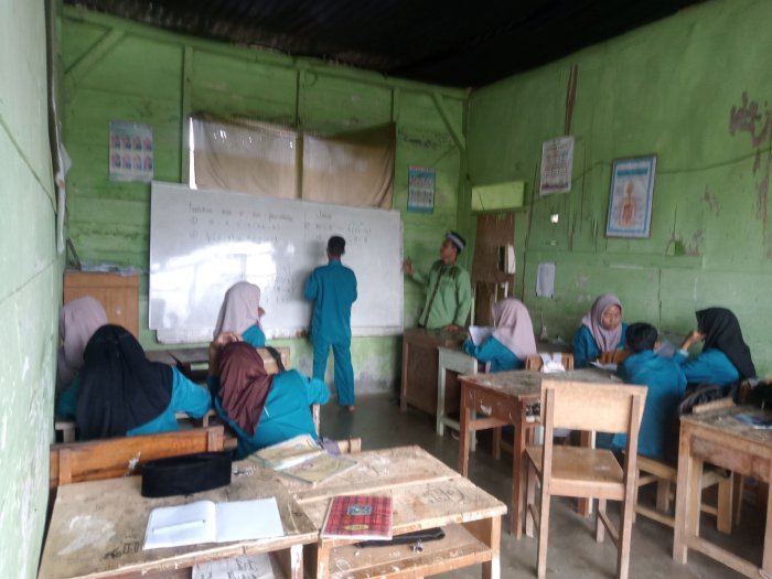Pembelajaran Rasio dan Rasio Ekuivalen di MTsN 8 Batang Hari