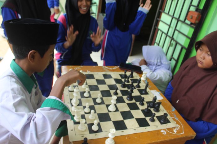 Madrasah Tsanawiyah Negeri (MTsN) 8 Batang Hari menggelar kegiatan pembelajaran Olahraga Madrasah Tsanawiyah Negeri (MTsN) 8 Batang Hari menggelar kegiatan pembelajaran Olahraga