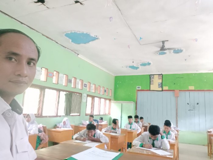 MTsN 8 Batang Hari Sukses Gelar Penilaian Akhir Semester (PAS) 2025 dengan Pengawasan Ketat