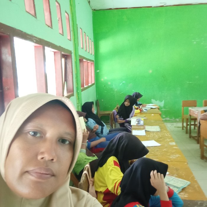 Pembelajaran Kejujuran Melalui Hadis di Kelas 9 Bersama Epi Wijayanti