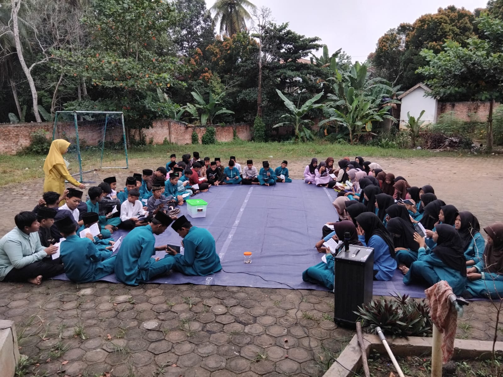 MTSN 8 Batanghari Gelar Yasinan Rutin Sambut Isra Mi'raj 1446 H