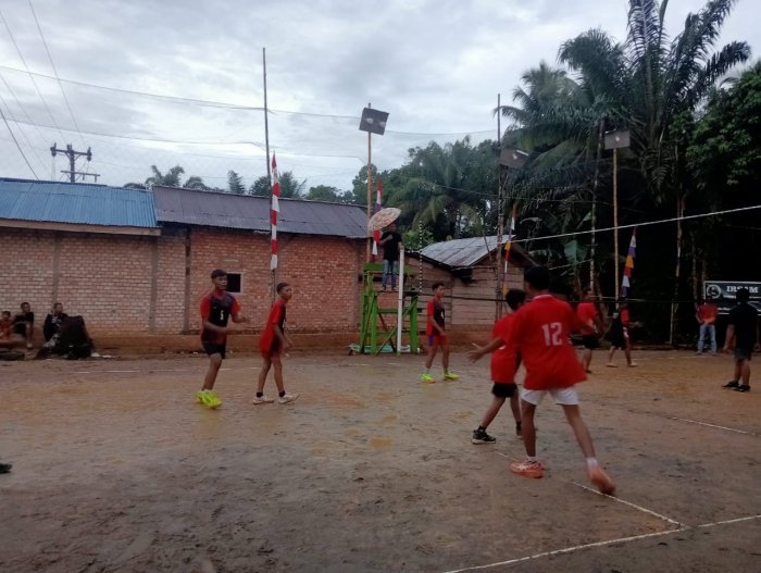 Turnamen Bola Voli Antar Desa di Jangga Baru