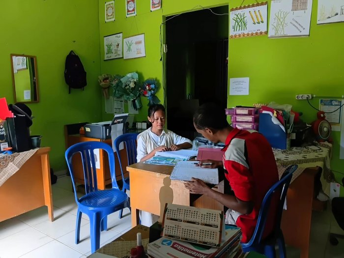 Pelaksanaan tes yang berlangsung khidmat ini berjalan dengan tertib dan lancar Pelaksanaan tes yang berlangsung khidmat ini berjalan dengan tertib dan lancar